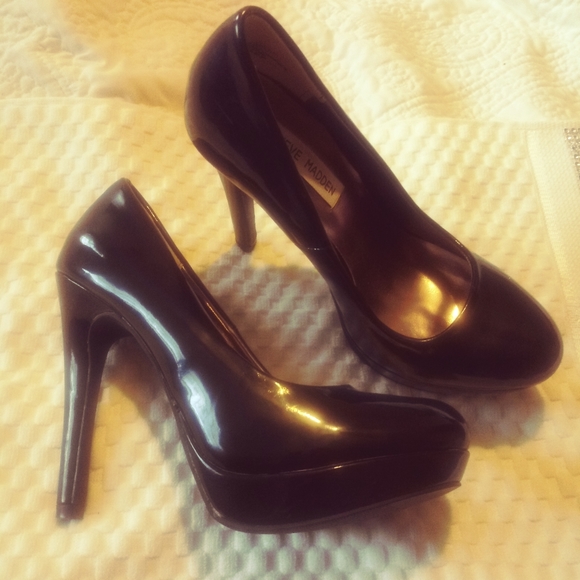 STEVE MADDEN HEELS SIZE 7 COLOR BLACK - Picture 2 of 2